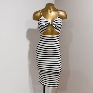 Forever 21 Women's White and Slack Striped Tie-Front Midi Dress Size S